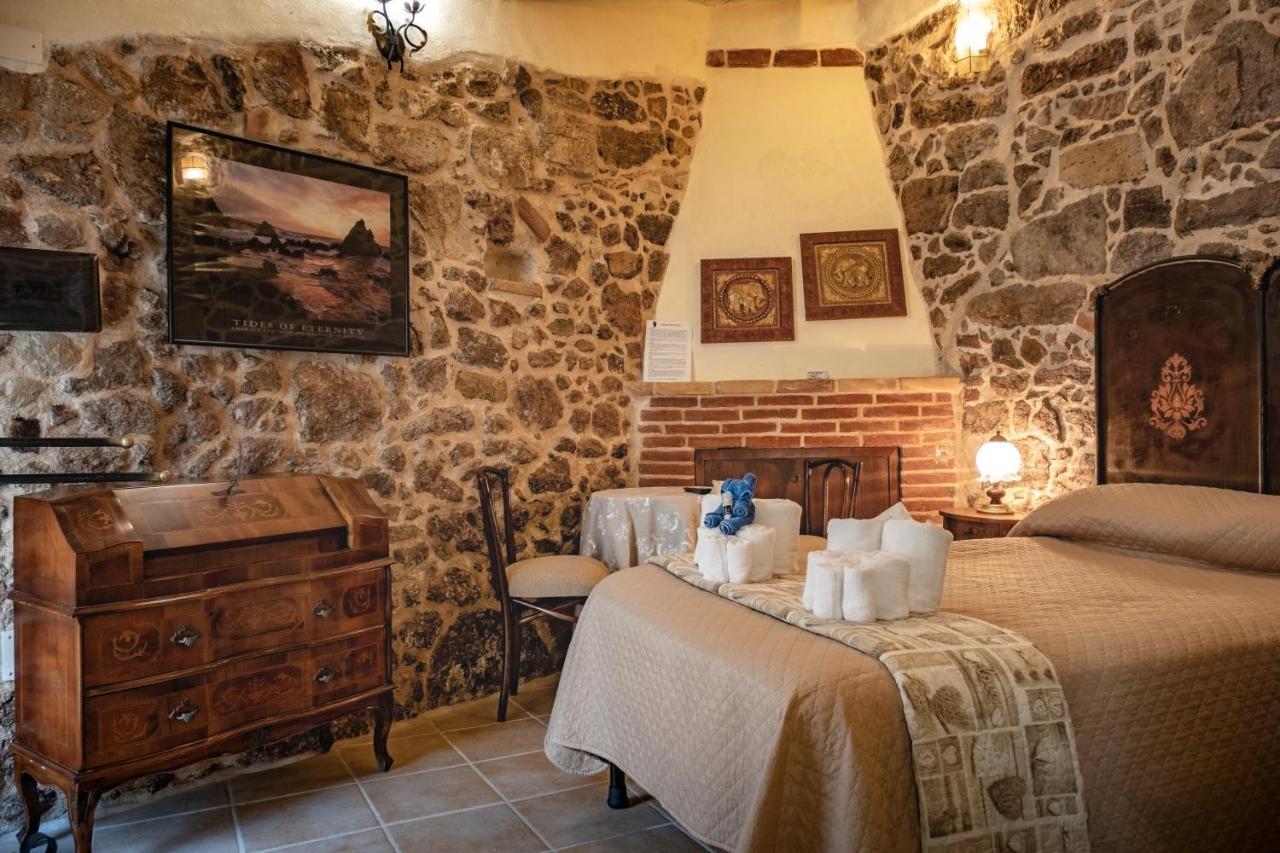 Domo Sa Barra Bed & Breakfast SantʼAntìoco Exterior foto