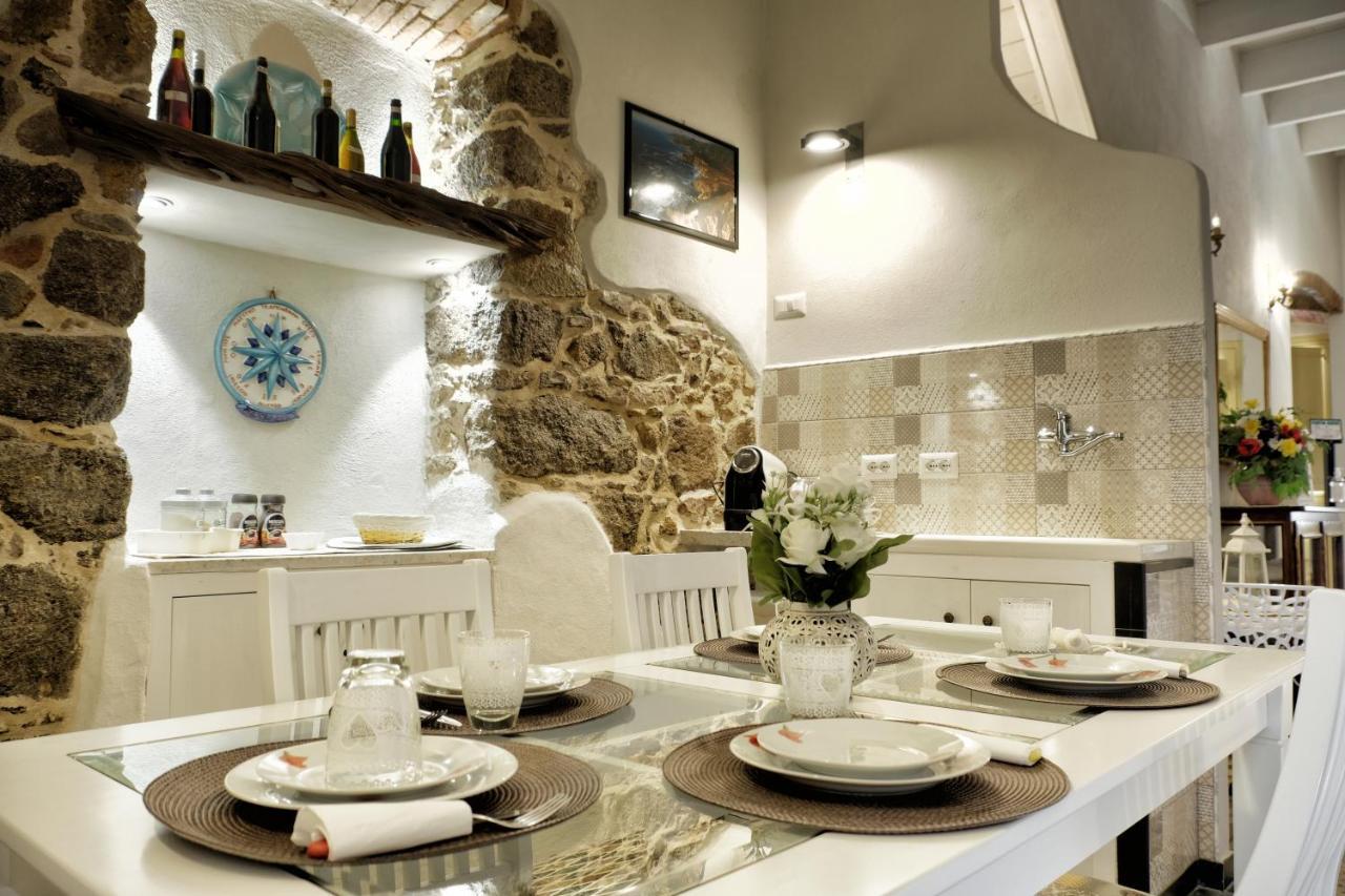 Domo Sa Barra Bed & Breakfast SantʼAntìoco Exterior foto
