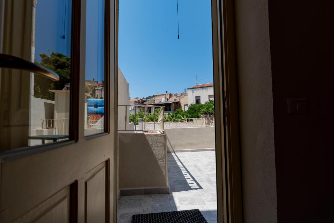 Domo Sa Barra Bed & Breakfast SantʼAntìoco Exterior foto