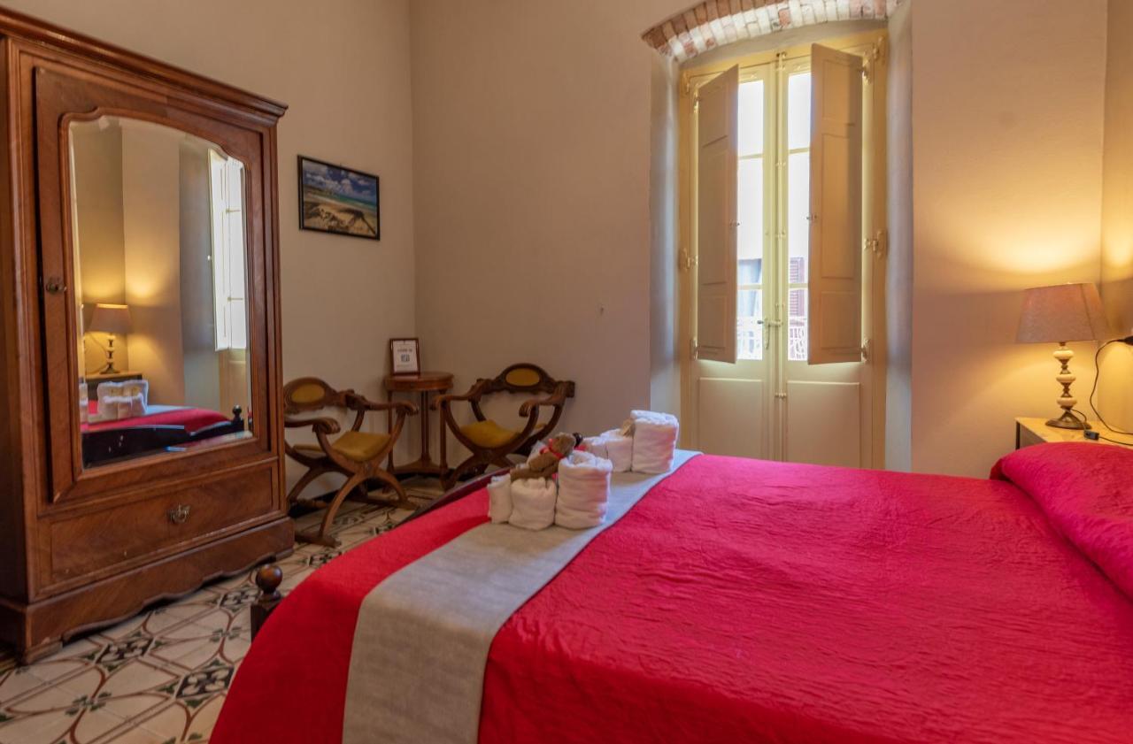 Domo Sa Barra Bed & Breakfast SantʼAntìoco Exterior foto