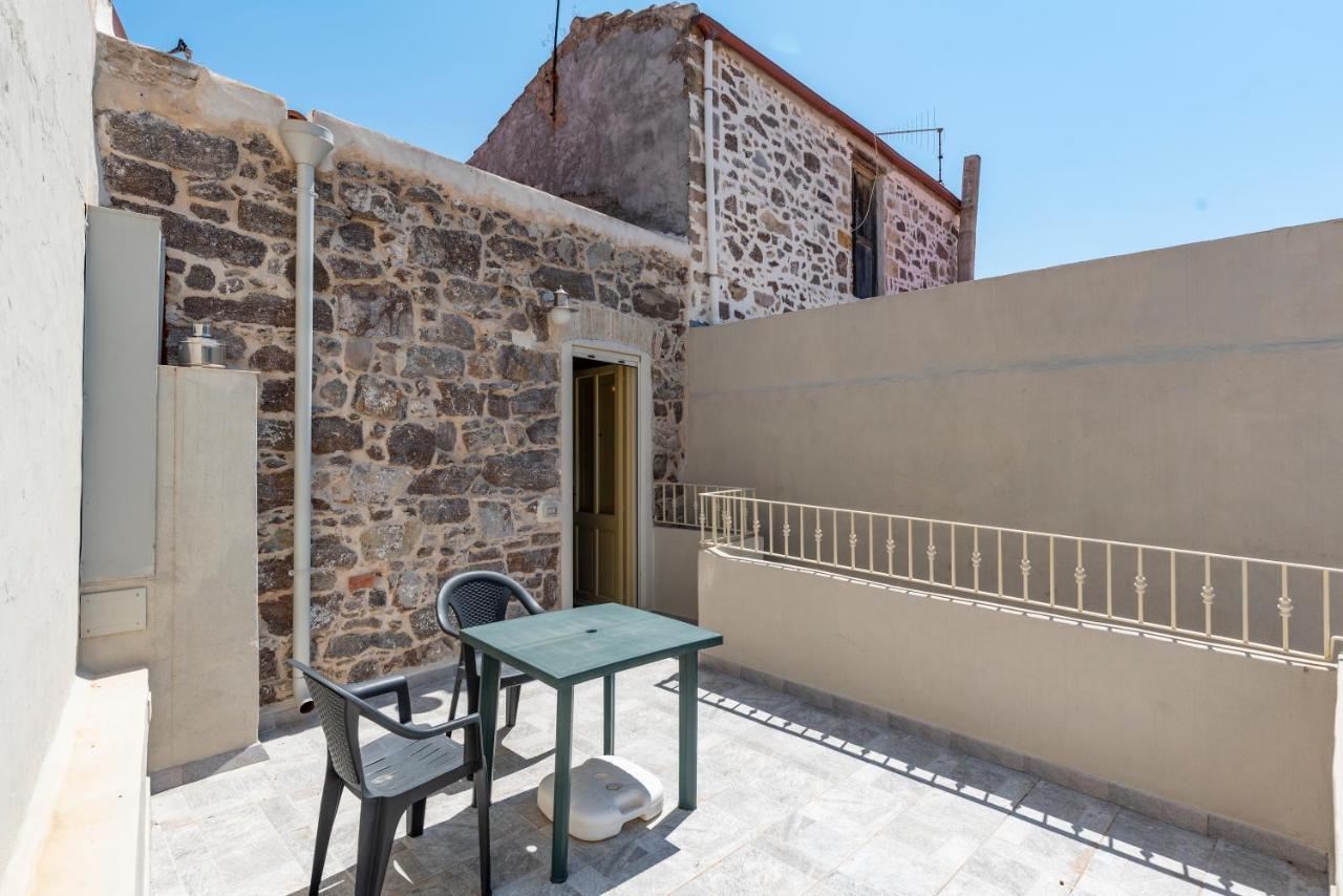 Domo Sa Barra Bed & Breakfast SantʼAntìoco Exterior foto